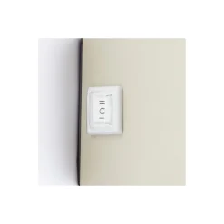 Brilliant Iseo Vägglampa Plast Beige 4W 300lm - 830 Varm Vit | IP44 - Utomhus - Rörelse- och Ljussensor - USB Uppladdningsbar