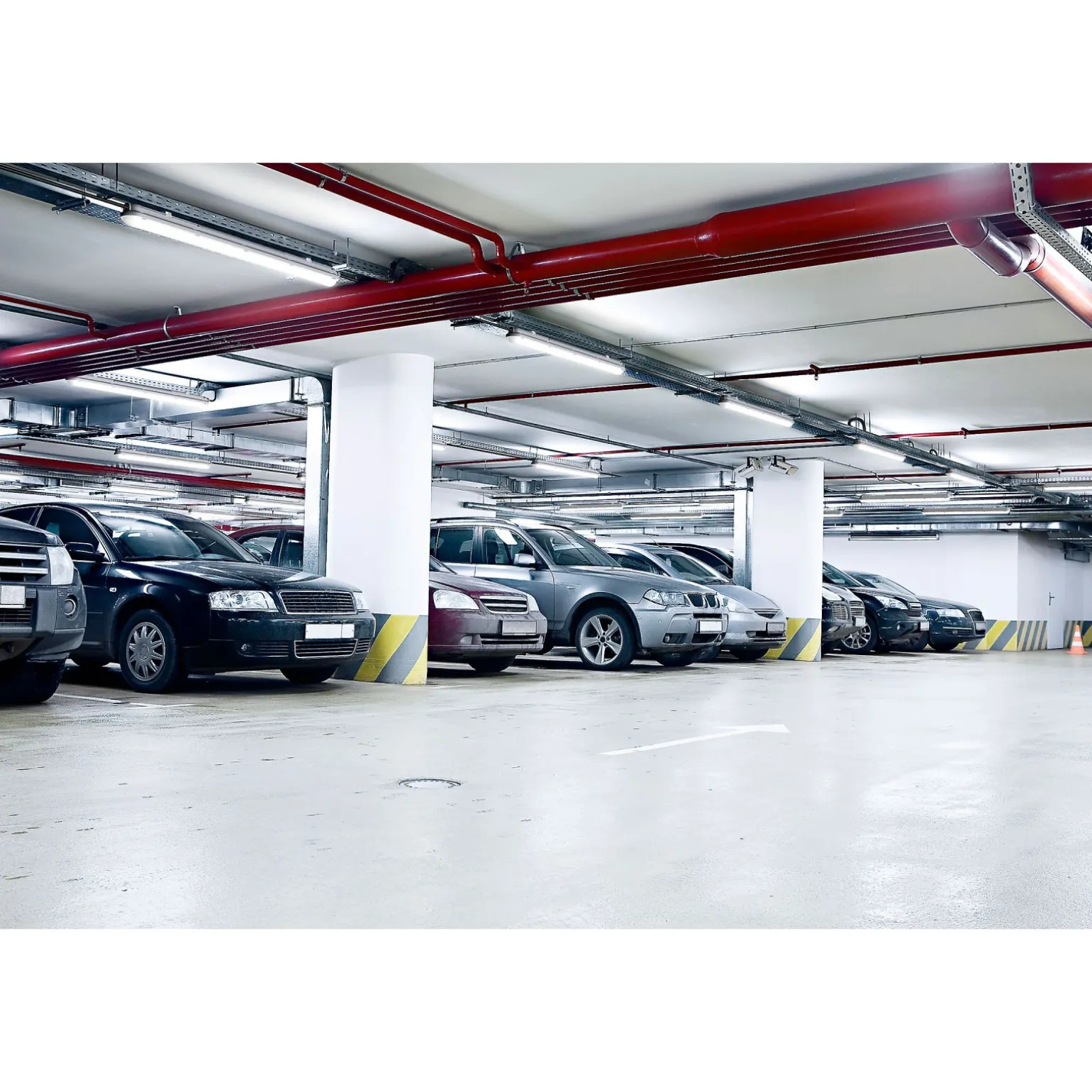 Philips LED Allmänbruksarmatur Vattentät CoreLine WT120C G2 28.6W 3700lm - 840 Kallvit | 120cm
