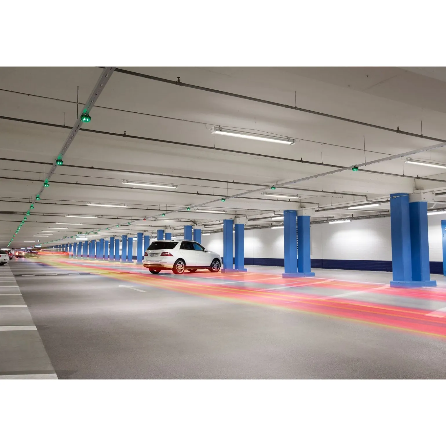 Philips LED Allmänbruksarmatur Vattentät Pacific WT475C 55W 7200lm - 840 Kallvit | 120cm - Dali Dimbar